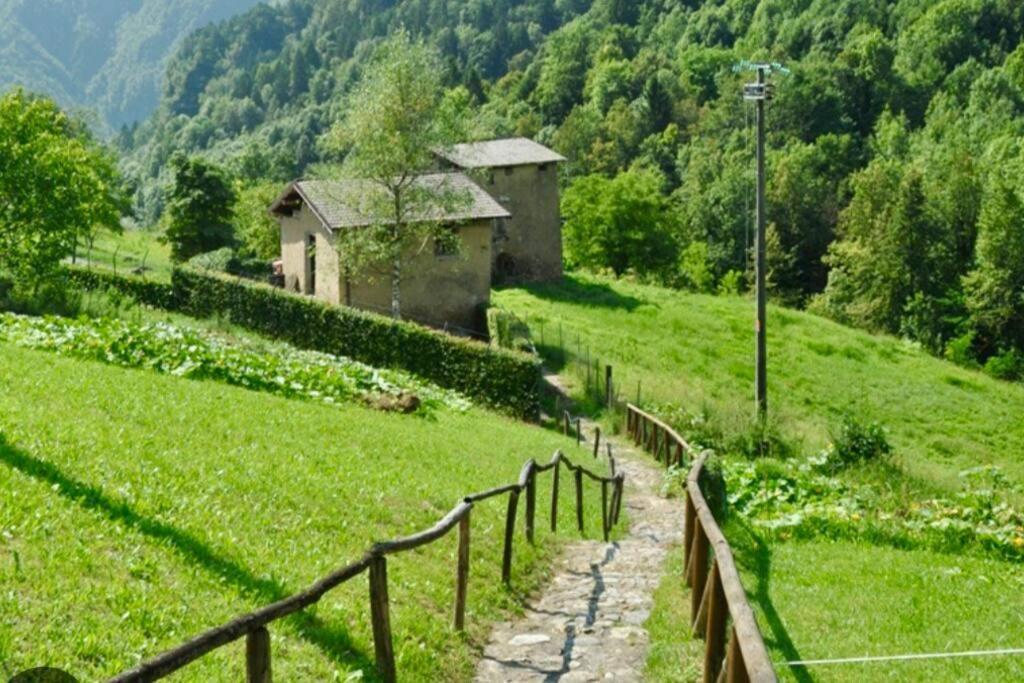 Appartamento Panoramico Casa Gerro Averara Exterior photo